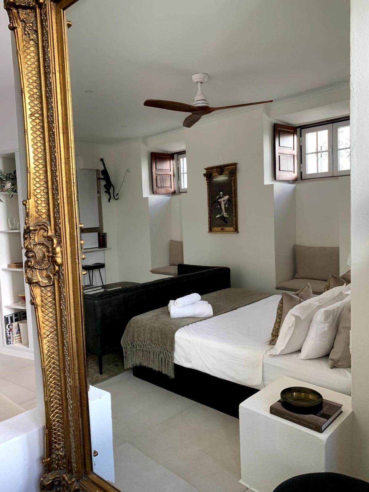 2, Old Town Charm * Lagos